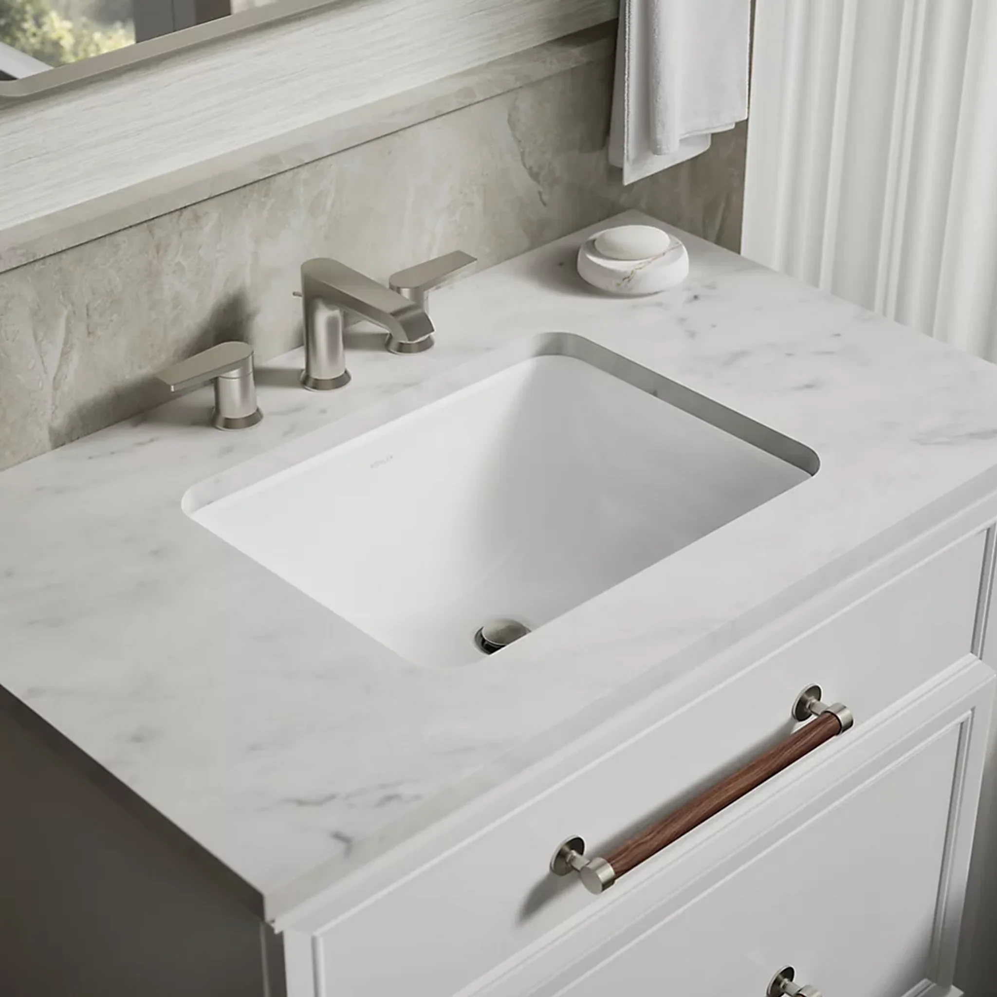 CAXTON® RECTANGLE UNDERMOUNT BATHROOM SINK WITH OVERFLOW AND CLAMP ASSEMBLY - Image 8