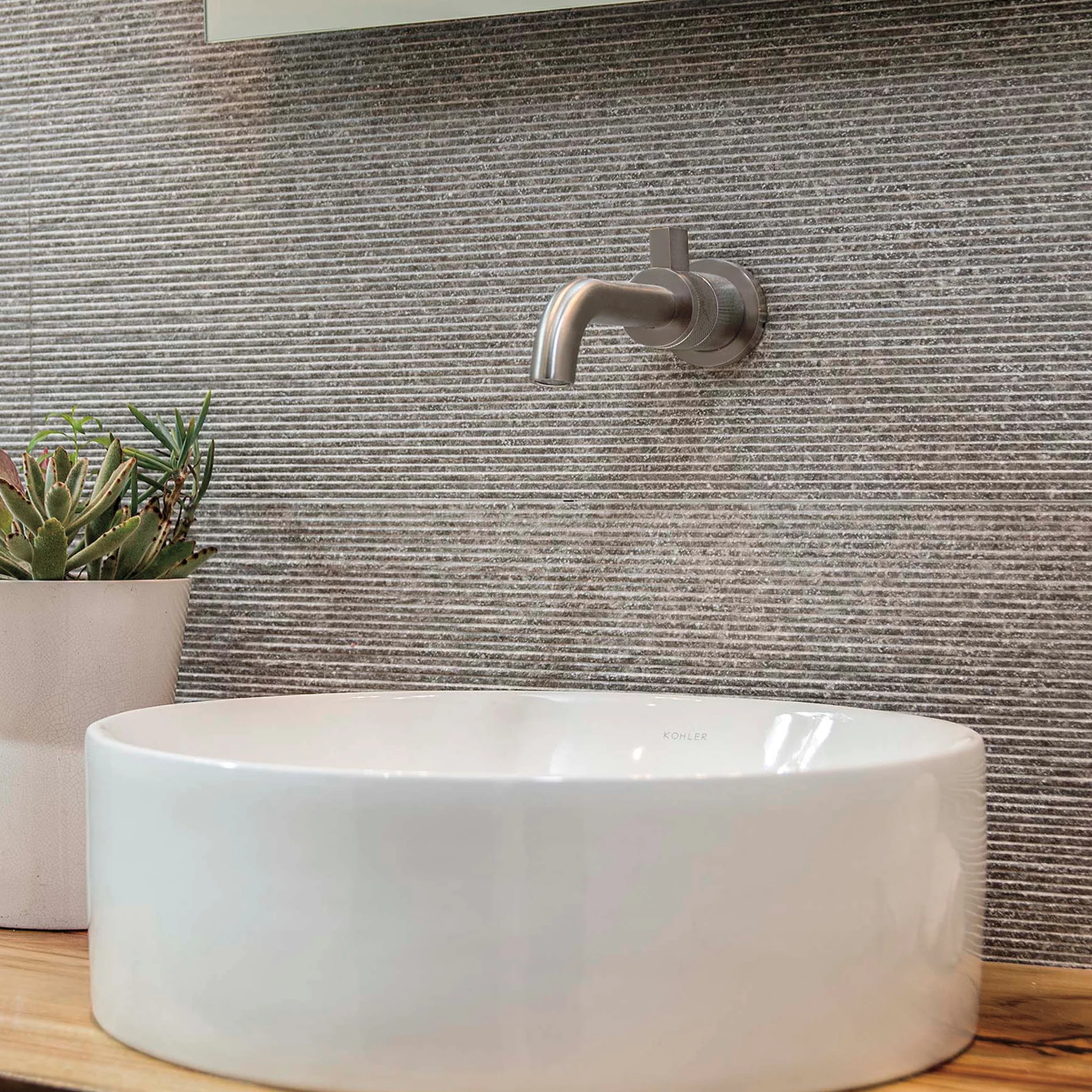 LITZE® WALL MOUNT LAVATORY - Image 5