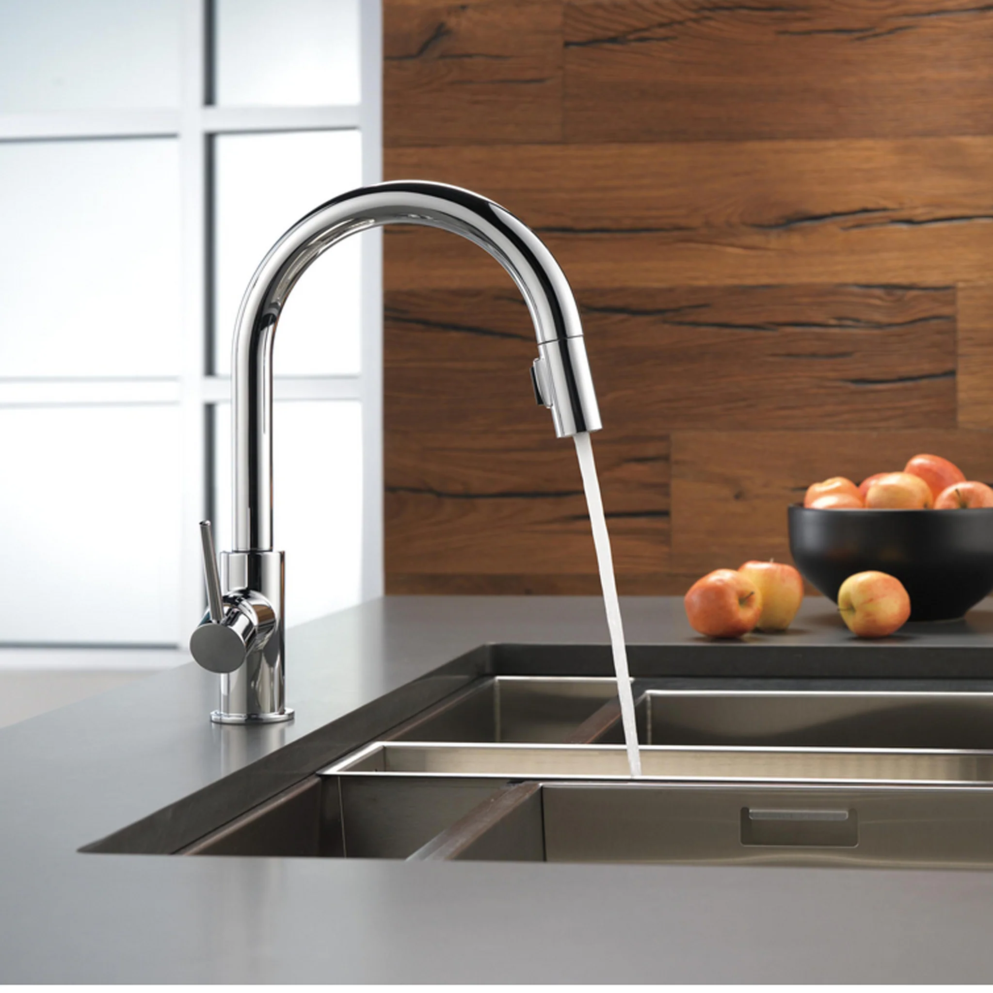 TRINSIC® SINGLE HANDLE PULL-DOWN KITCHEN FAUCET - Image 7